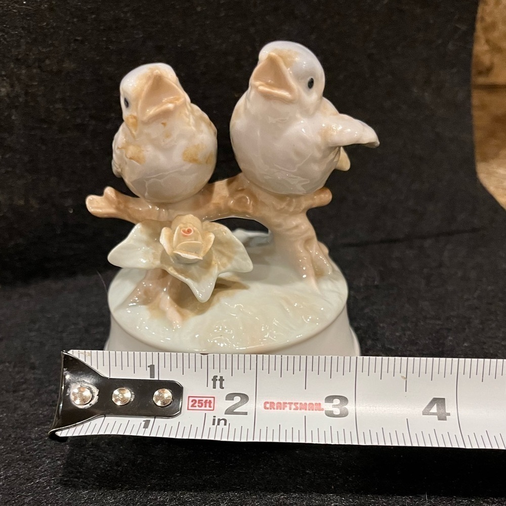 Otagiri Little Blue Birds Music Box ~ I Whistle a Happy Tune Made in Japan - Picture 14 of 16